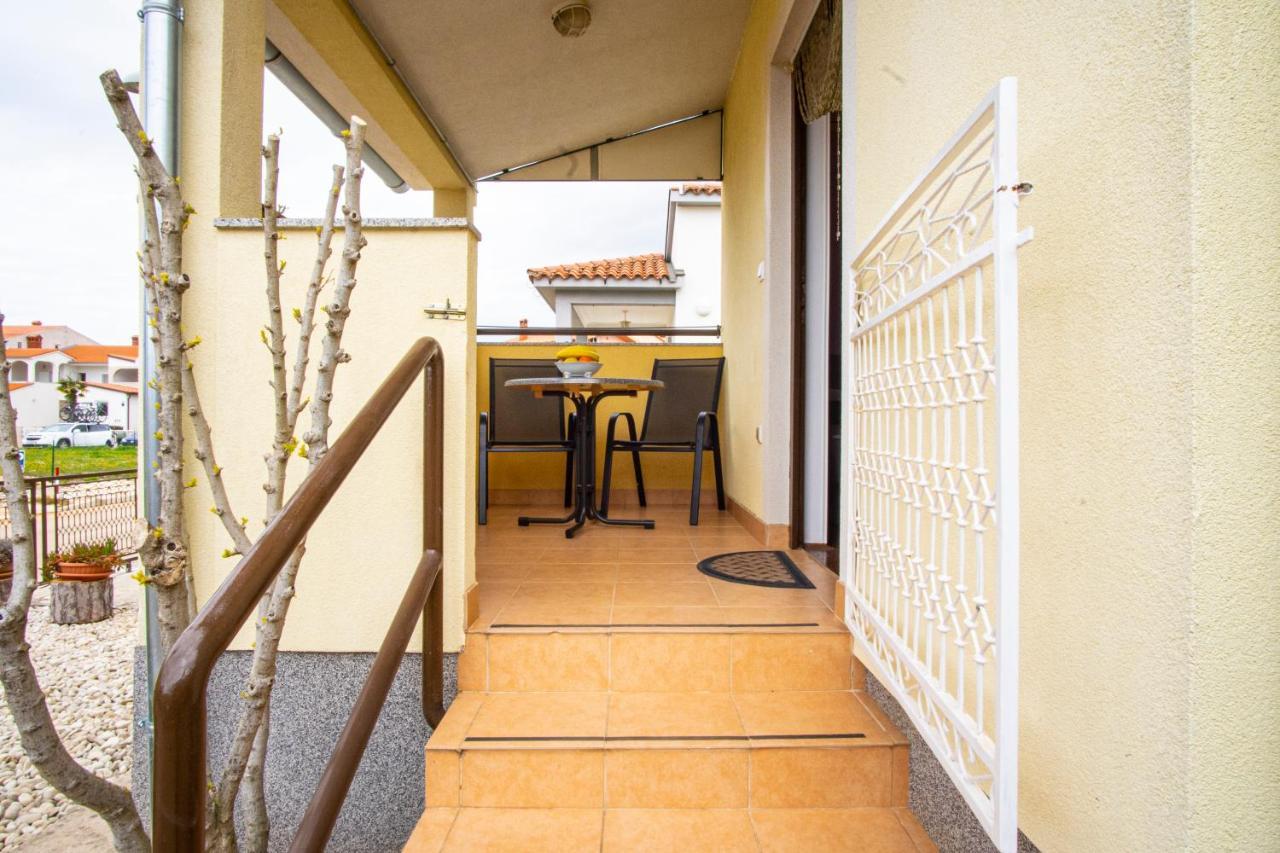 Apartman Luka Фажана Экстерьер фото