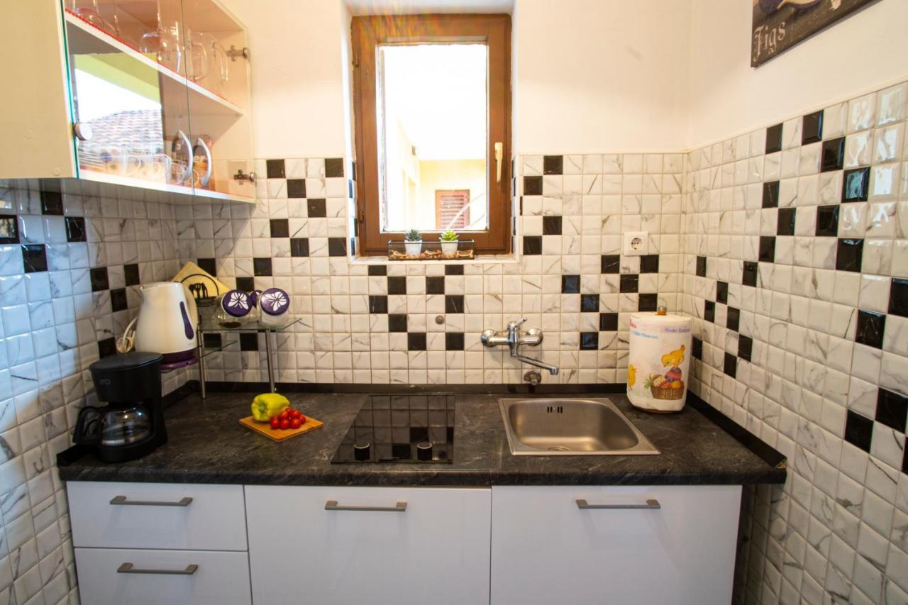 Apartman Luka Фажана Экстерьер фото